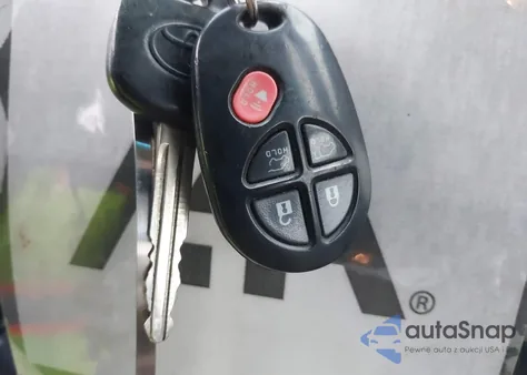 2012 Toyota Highlander Se V6 z USA, uszkodzony, nr VIN 5TDBK3EH2CS152382